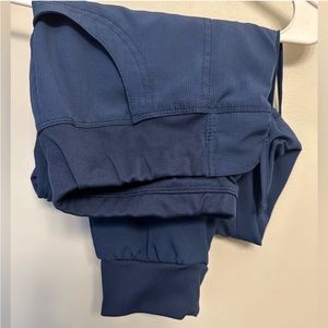 HeartSoul women’s Navy blue jogger style nurse scrub pants size Medium.